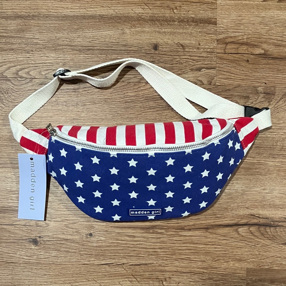Madden Girl Red White and Blue Star Fanny Bag NWT